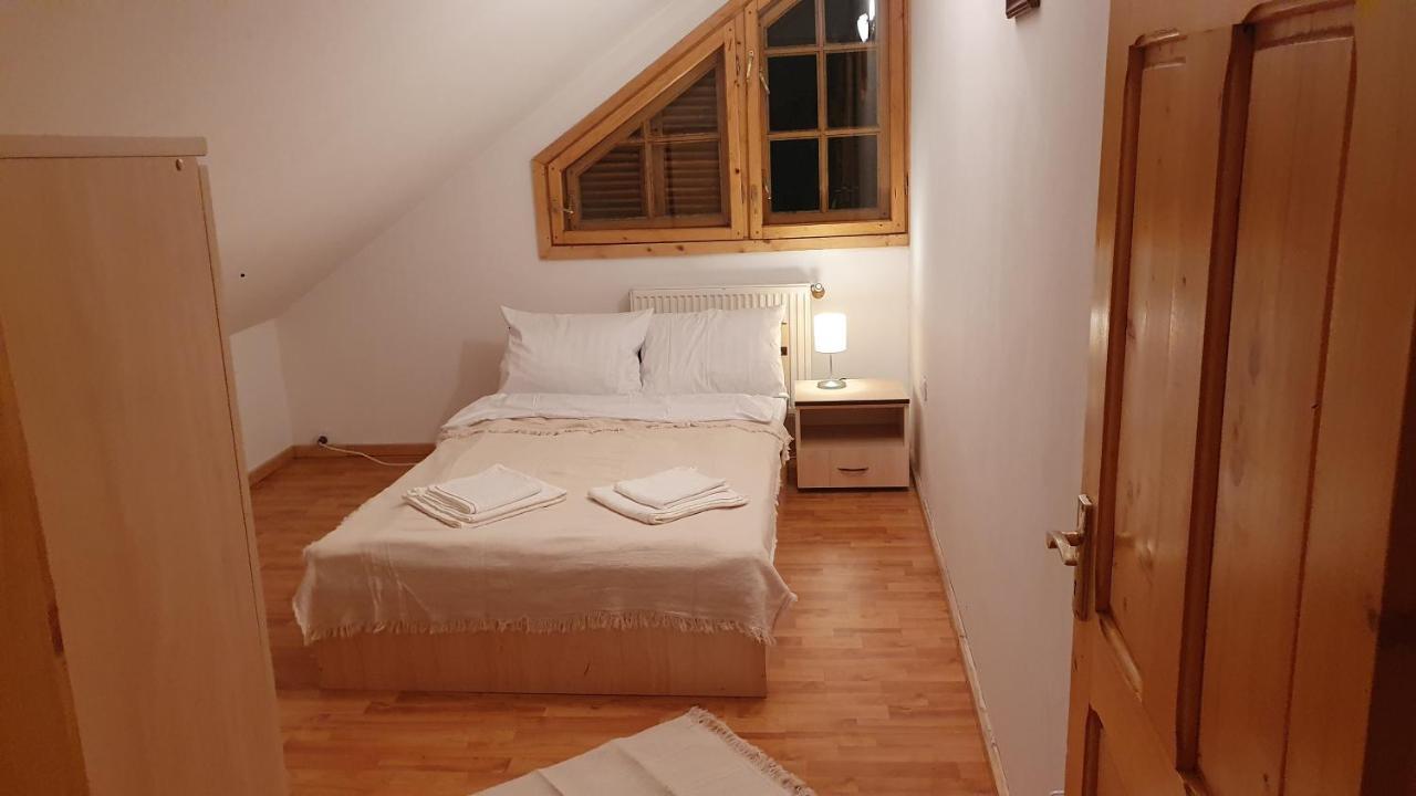 Vila Panselutelor 6 Sinaia Exterior photo